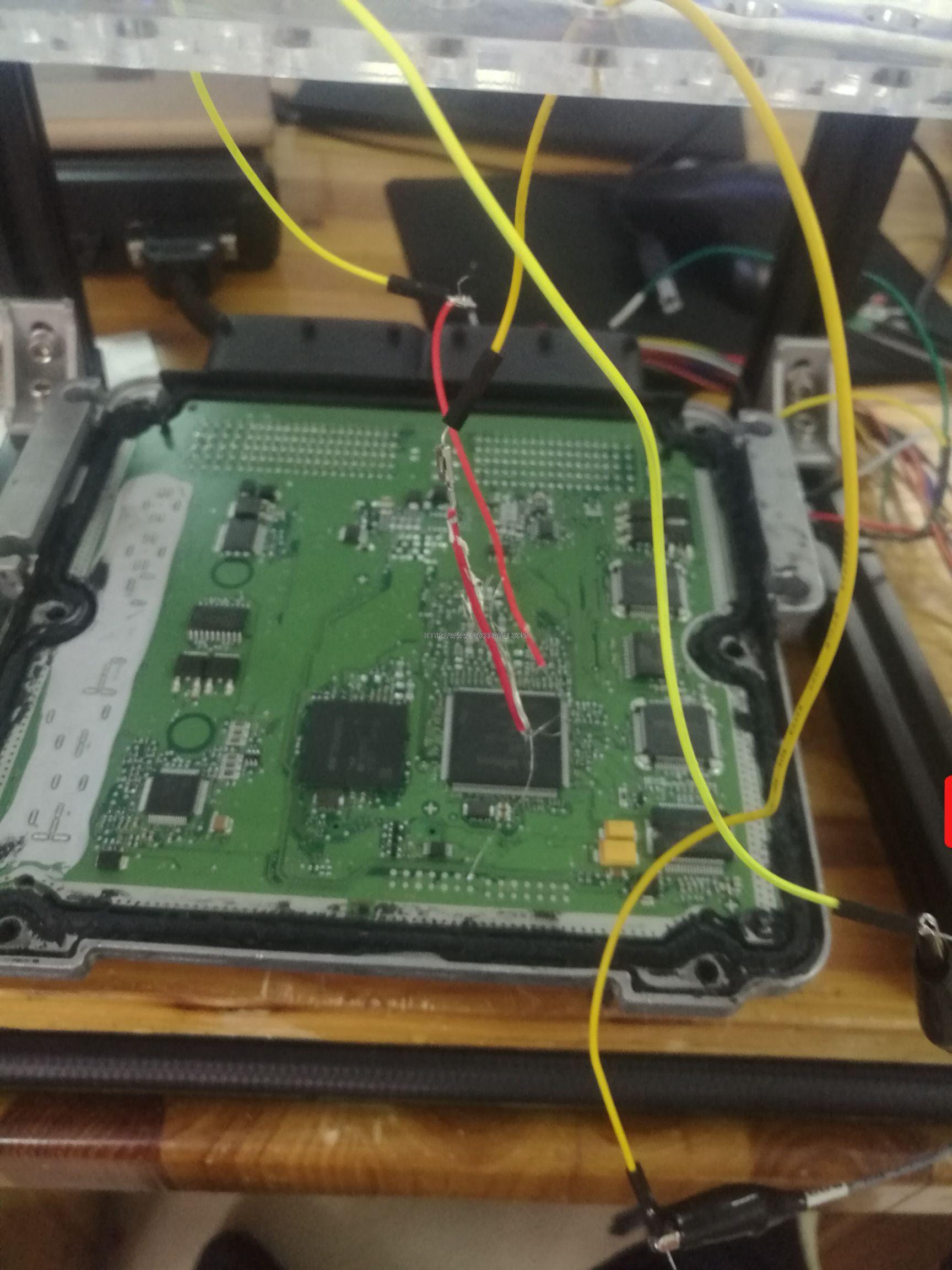 ��܇(ch��)��(d��ng)������(j��)   ECU����(j��)